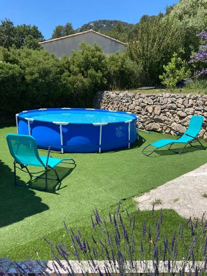 Maison Avec Jardin, Parking Entre Mer Et Montagne Villa Le Revest-le-Eaux 0*,  France